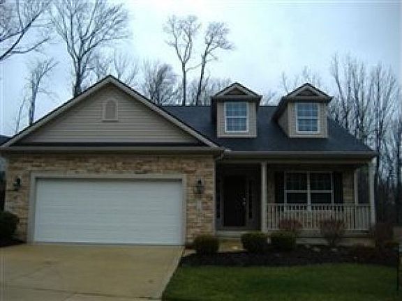 3rd image of 818 Shadow Creek Trl