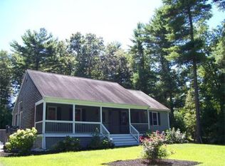 22 Londonderry Ln, Middleboro, MA 02346