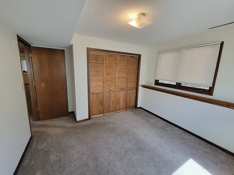 101 1/2 W Madison St — Photo 14