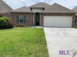 25413 Lake Providence Dr, Denham Springs, LA 70726