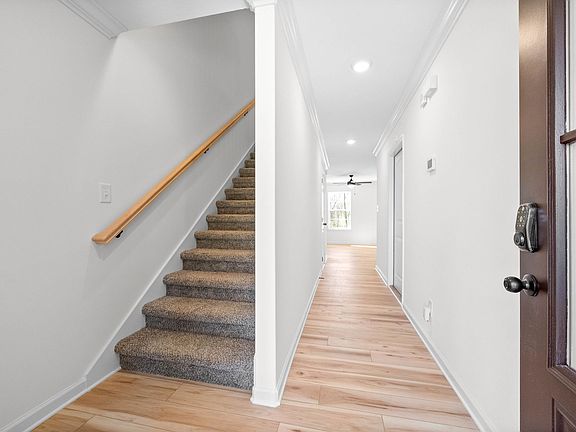 4th image of 134 Cross Ln