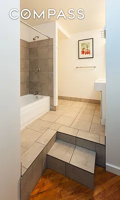 Rented by Compass | media 19