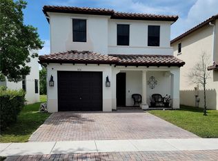 9135 SW 36th Mnr, Hollywood, FL 33025