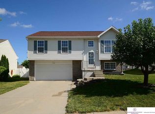 15842 Willow St, Omaha, NE 68136