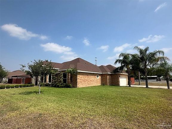 3rd image of 1621 Cristobal Dr