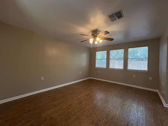 2nd image of 823 Verret St #1/2-B