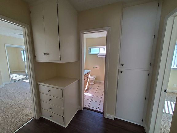 4th image of 4846-4848 W 116th St #46B
