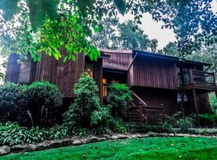 225 Woodstock Pl, Kingsport, TN 37663