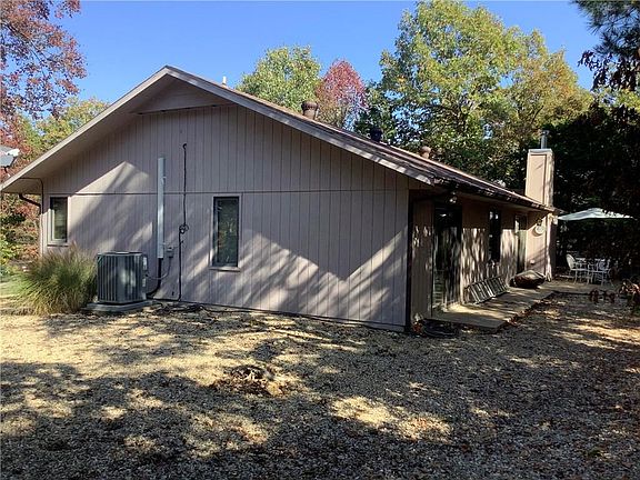 4th image of 29 Branchwood Dr