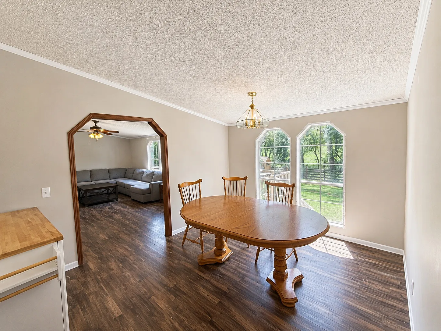 3 bed, 1800 sqft, $2,250 — Photo 3
