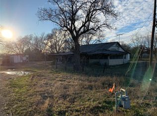 2009 Gilmer St, Caddo Mills, TX 75135