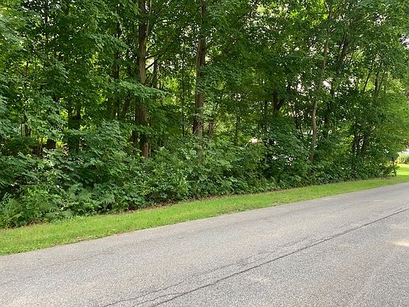 4th image of 9 Marion Ave