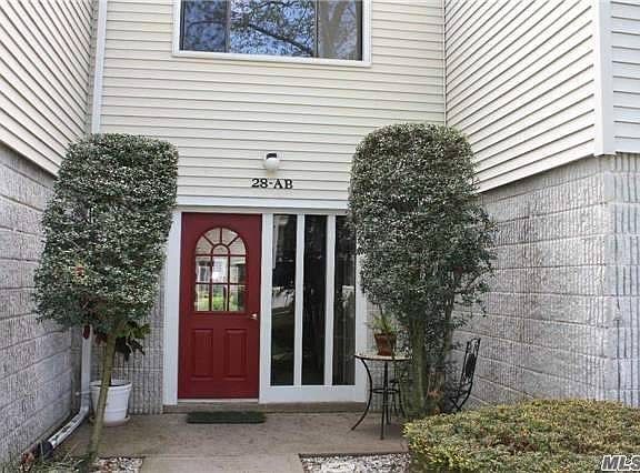 2nd image of 28 Richmond Blvd Unit 3A