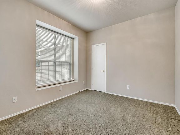 4th image of 9904 Blue Bell Dr