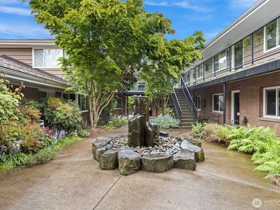526 17th Avenue E #4, Seattle, WA, 98112
