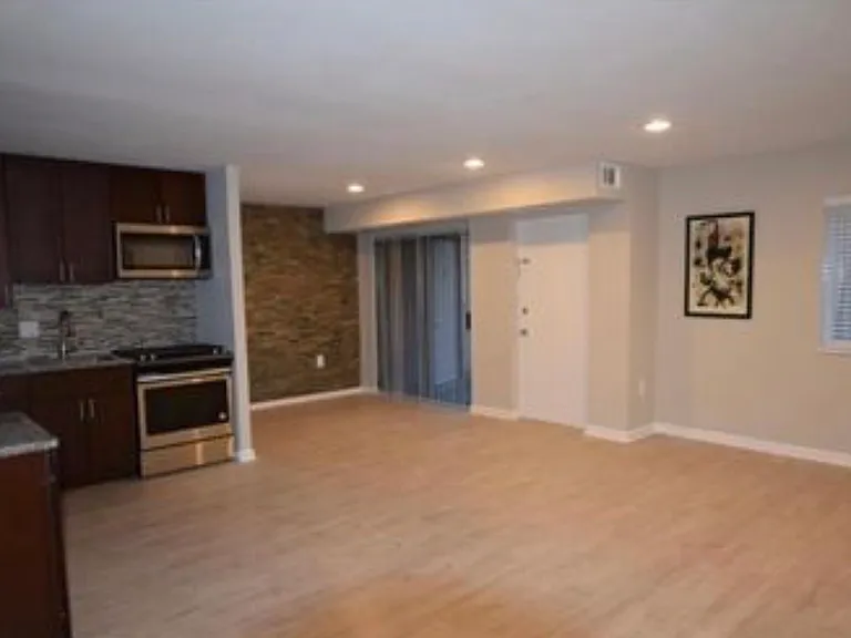 5101 Crossfield Ct #351 — Photo 2