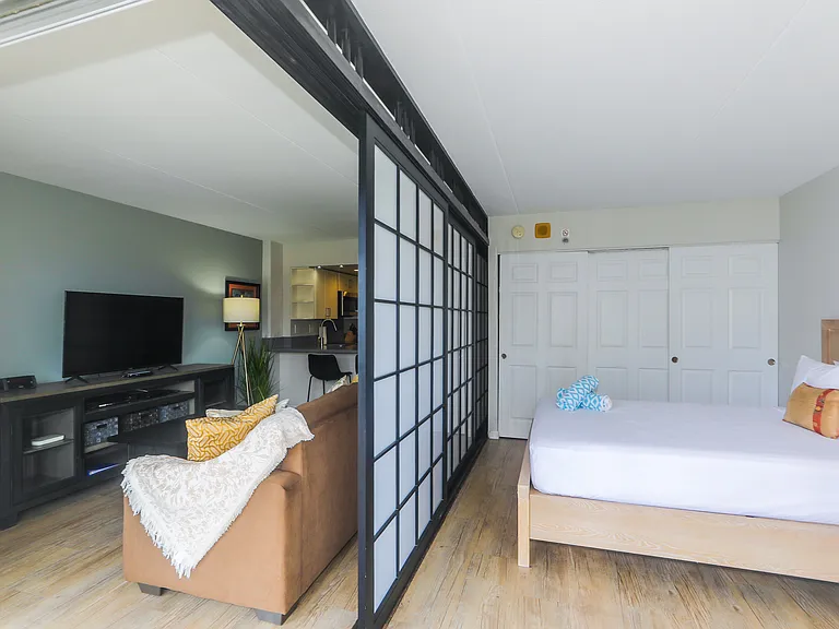 1777 Ala Moana Blvd #1017 — Photo 4