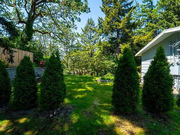 2nd image of 11520 93rd Ave SW #B