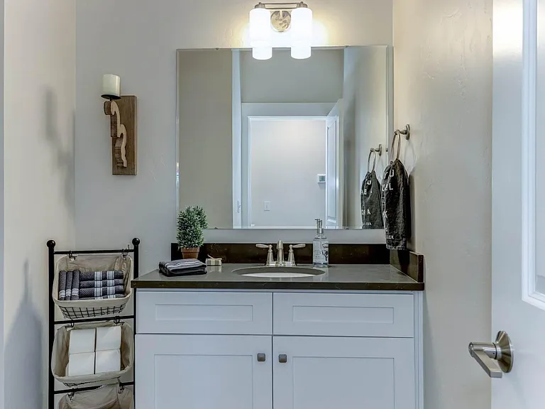 Cedar Crossing Luxury Townhomes — Photo 13