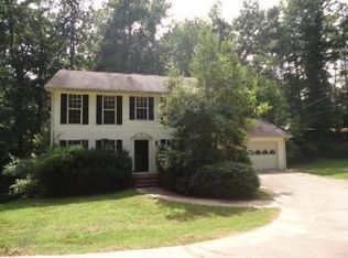 5131 Whispering Pines Dr, Gainesville, GA 30504