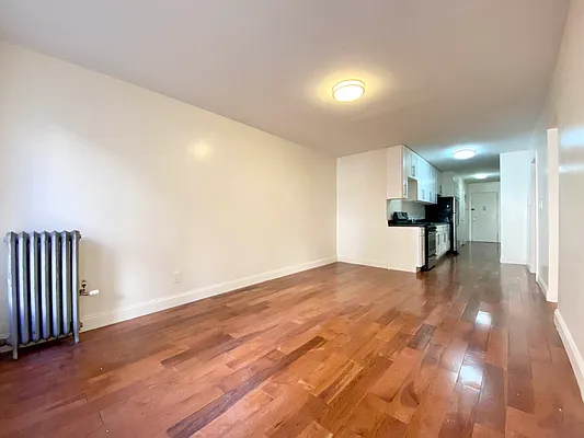 Rented by Bruma Realty LLC | media 7