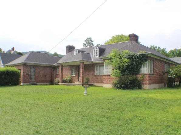 801 9th St, Marlinton, WV 24954