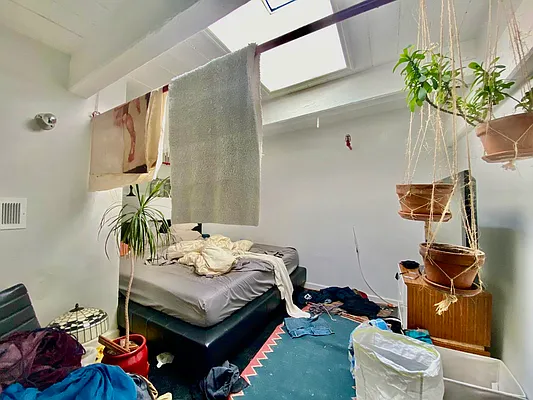 Rented by Carnegie Management Inc | media 7