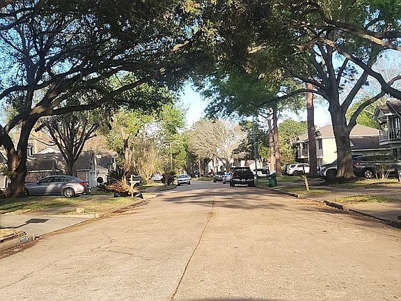4th image of 21627 Park Brook Dr