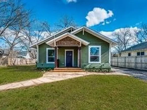 212 E University Ave, Waxahachie, TX 75165