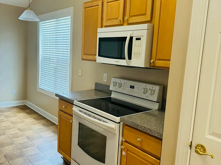 125 Rama Ct — Photo 7