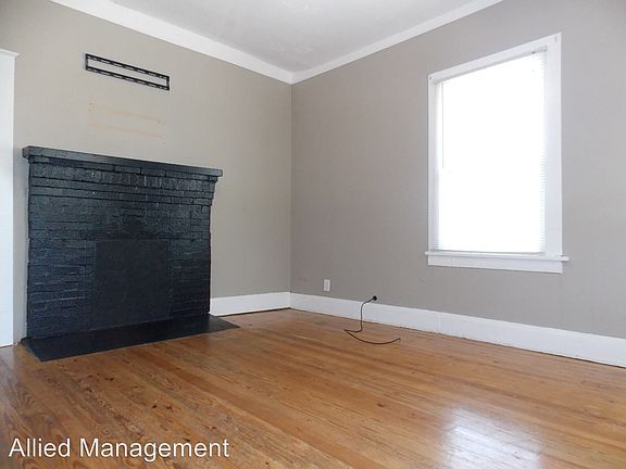 3rd image of 300 Bassett Ave