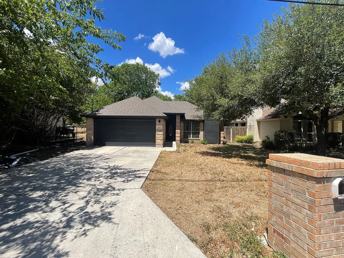 Building Photo - 1808 Pearce Ct