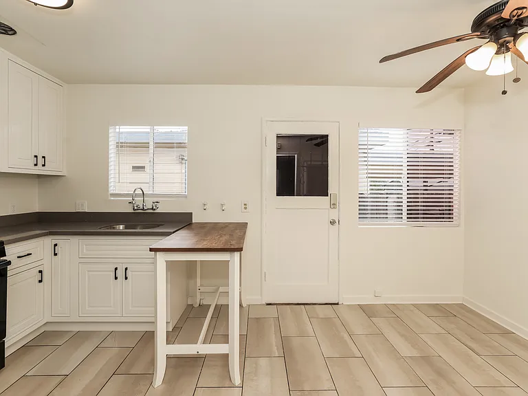Kitchen - Dining