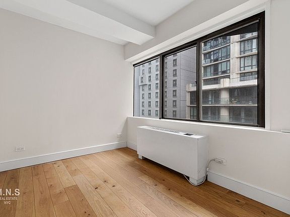 5th image of 230 E 44th St #A14d