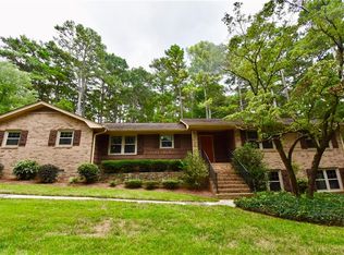 1200 Pinehurst Rd, Grayson, GA 30017