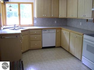 9200 S Cherry Bend Rd, Traverse City, MI 49684