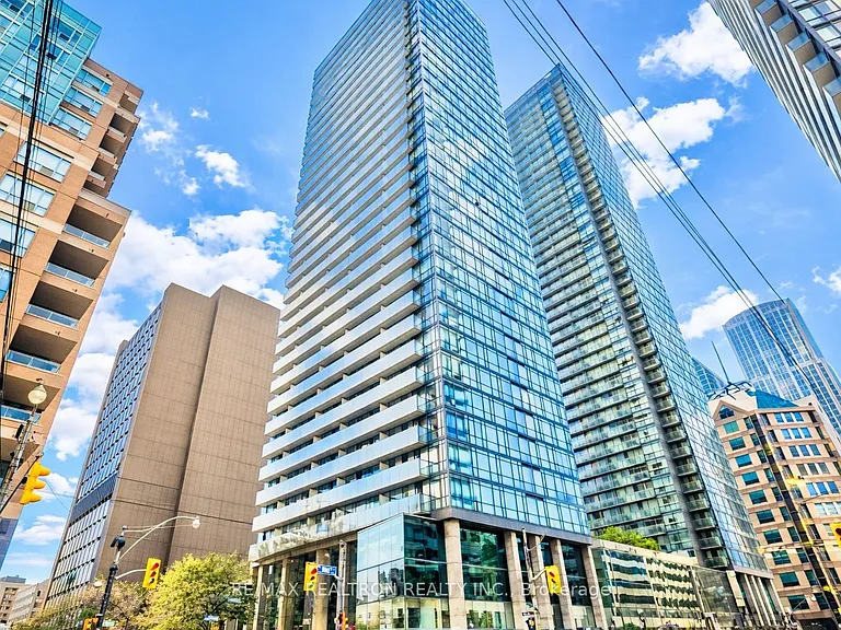 37 Grosvenor St #3403 — Photo 1
