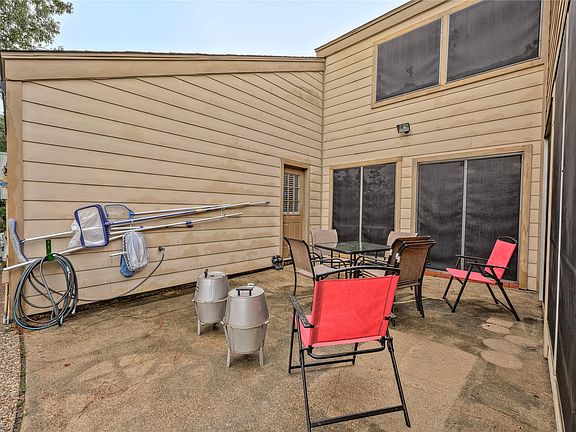 4th image of 3610 Woodbridge Dr