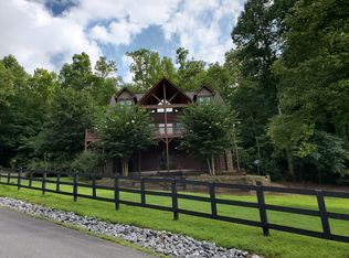 56 Scenic View Rd, Hiawassee, GA 30546