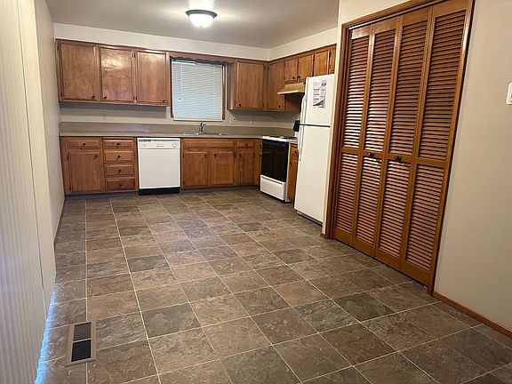 4th image of 2176-2182 Nomad Ct SE #2176
