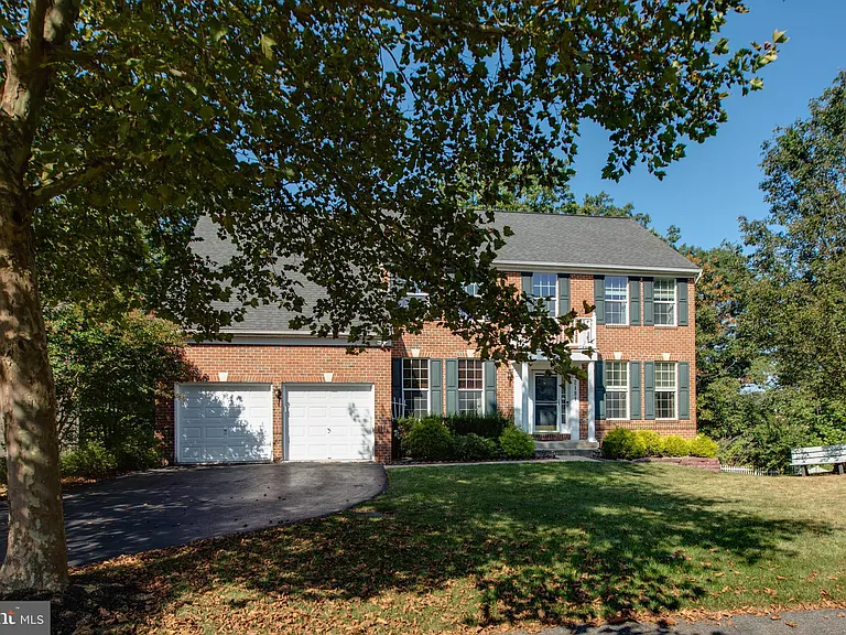 2191 Oak Forest Dr — Photo 5