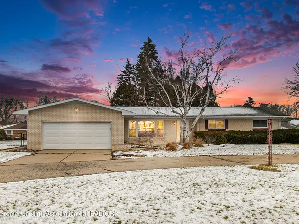 4024 Mar Moor Dr, Lansing, MI 48917