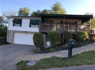 720 Silvermoon Dr, Lower Burrell, PA