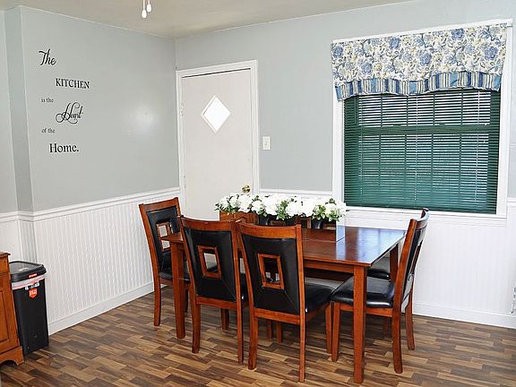 5th image of 1050 N Bluff Dr
