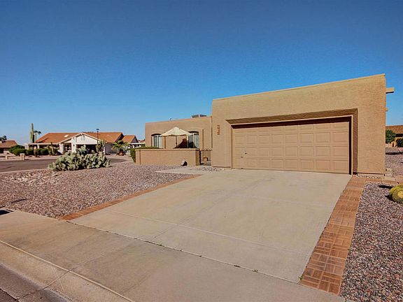 2nd image of 2262 Leisure World
