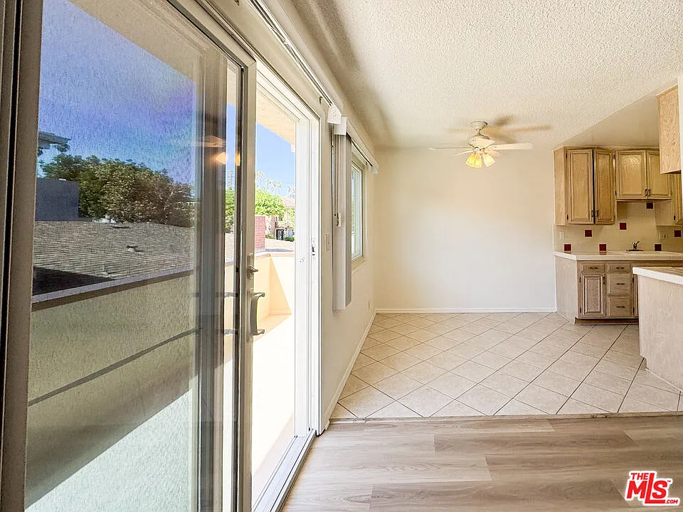 1 bed, 1.0 bath, 700 sqft, $2,295 — Photo 2