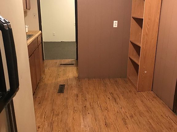 4th image of 23 Gifford Ave #3