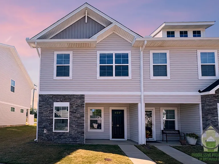 26 English Ct — Photo 1