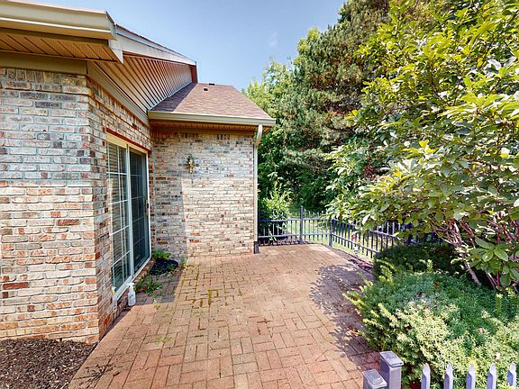 2nd image of 18424 Piers End Dr