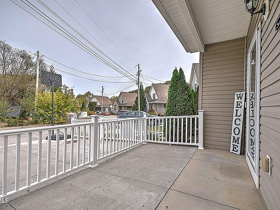 3rd image of 330 Preservation Cir